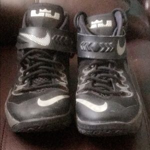 Lebron Zoom Soldier 8’s